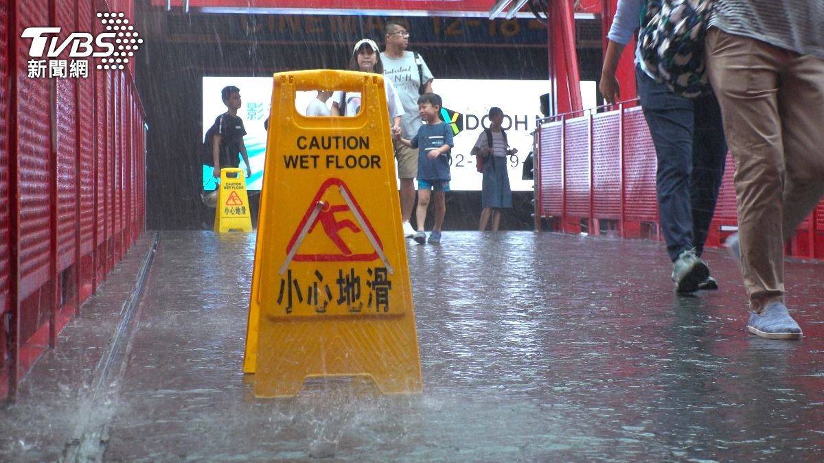 天氣/雷雨賴著不走!下週「熱帶擾動」醞釀 又迎降溫鋒面