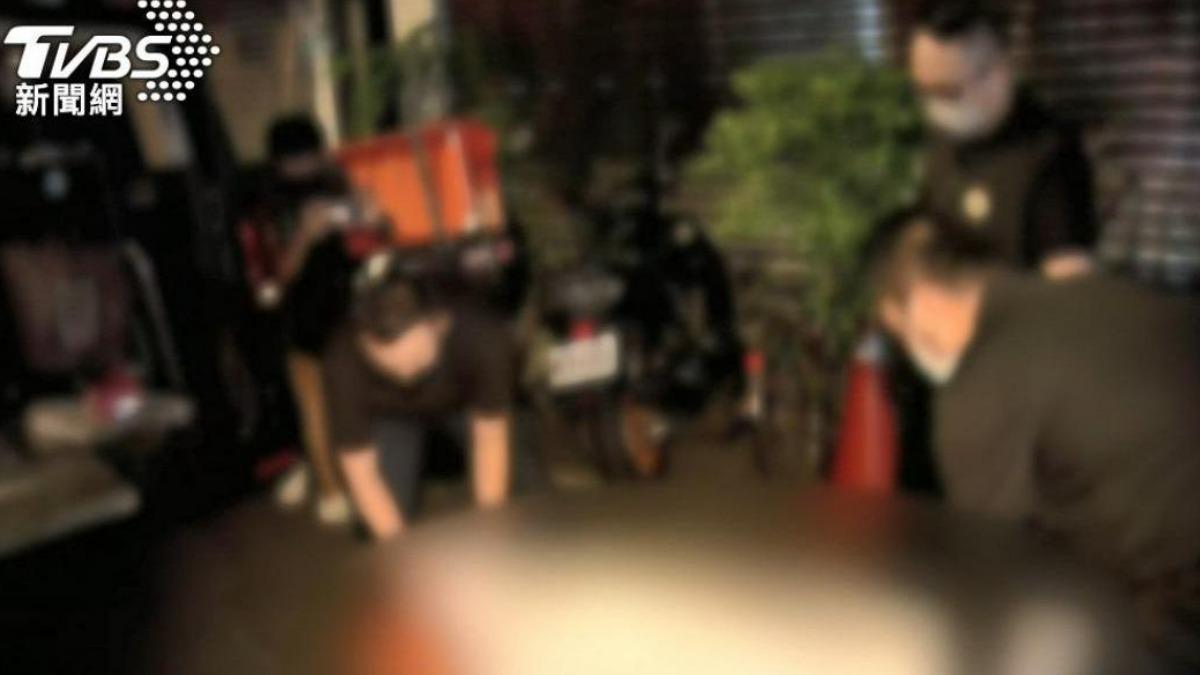 梁男睡夢中遭刺死、分屍,被發現時僅剩軀幹、左腿。(圖/TVBS資料畫面)