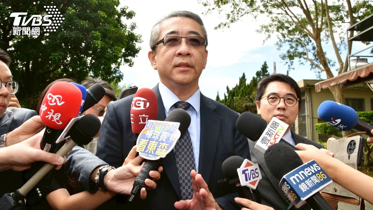 柯文哲辯護律師鄭深元、陸正義。（資料圖／胡瑞麒攝）