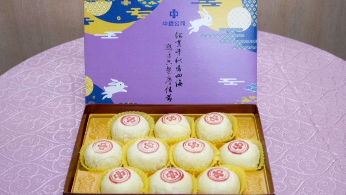 靠著高CP值及獨特的口味，中鋼號稱是被鋼鐵耽誤的月餅店，（圖／中鋼提供）