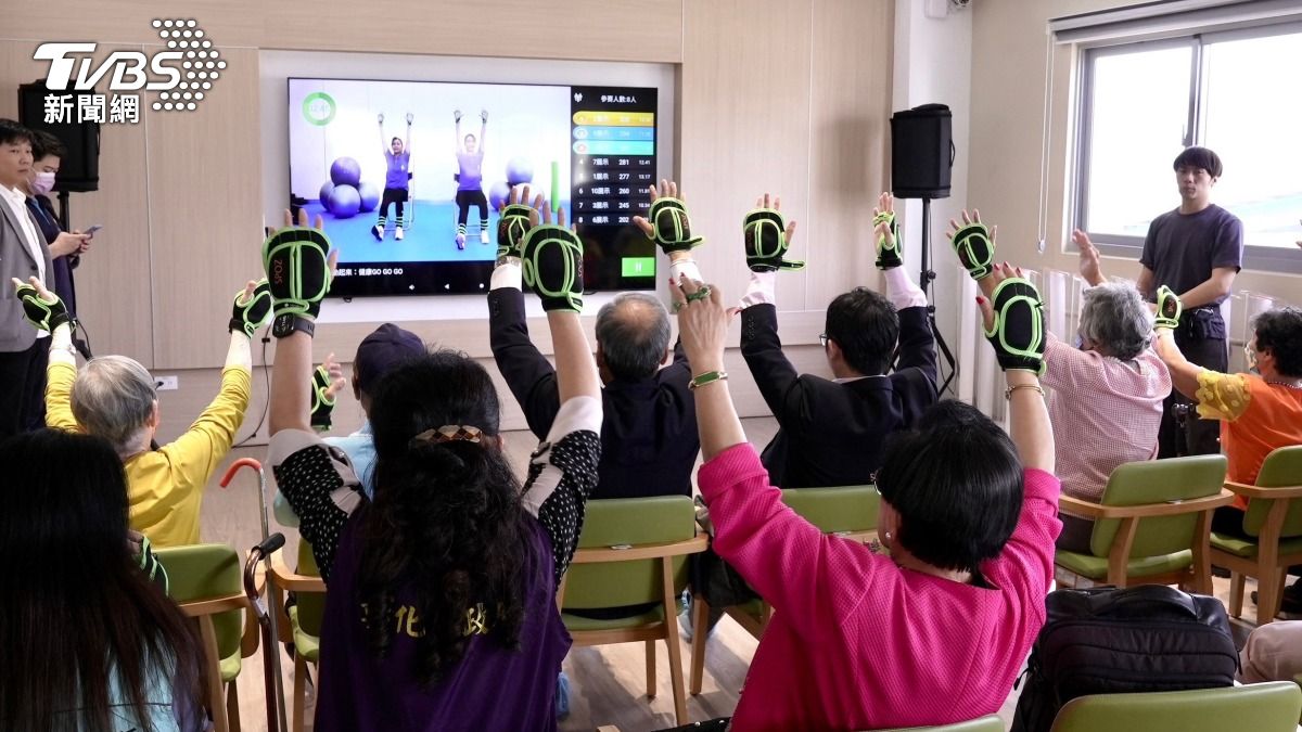 提升健腦!醫師:積極學習 維持運動習慣!(圖/TVBS)