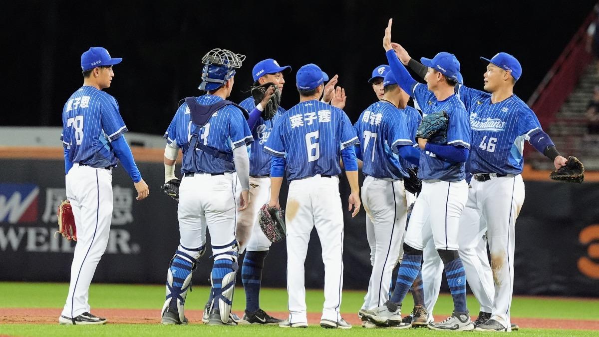 中職/「9月邦」滿壘不軟手!悍將平史詩紀錄 季後賽還有希望