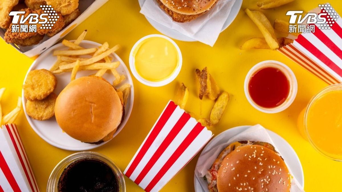 李奧納多減肥方法：盡量避免加工食物。(示意圖／shutterstock 達志影像)