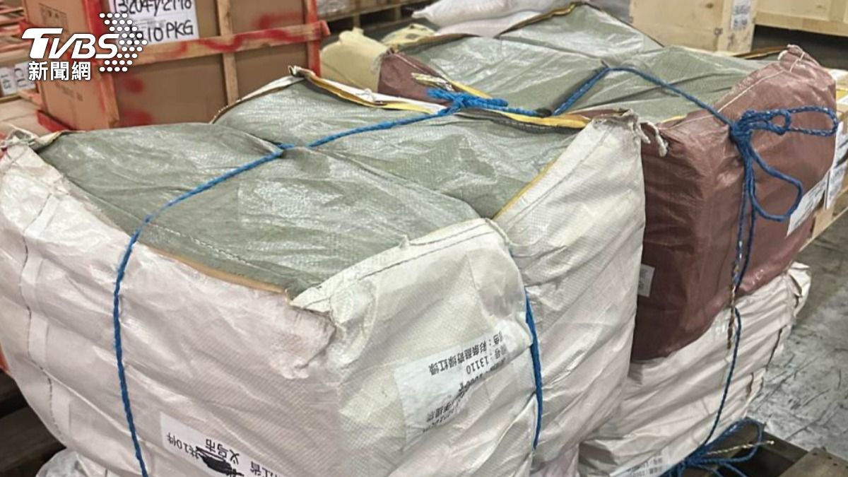 不肖警走私5000條加熱菸 LV、勞力士3億假貨曝光