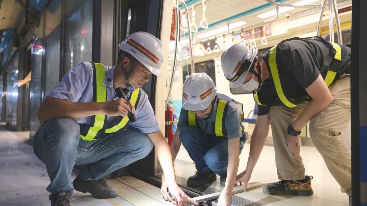 信義線東延段等了10年「夜間測試畫面」曝 擬明年Q1通車