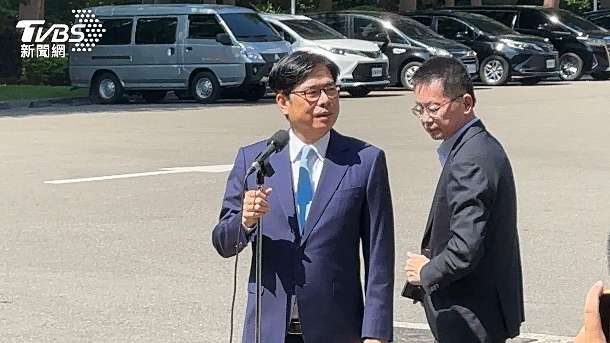 陳其邁現身行政院。(圖/潘袁詩羽攝)