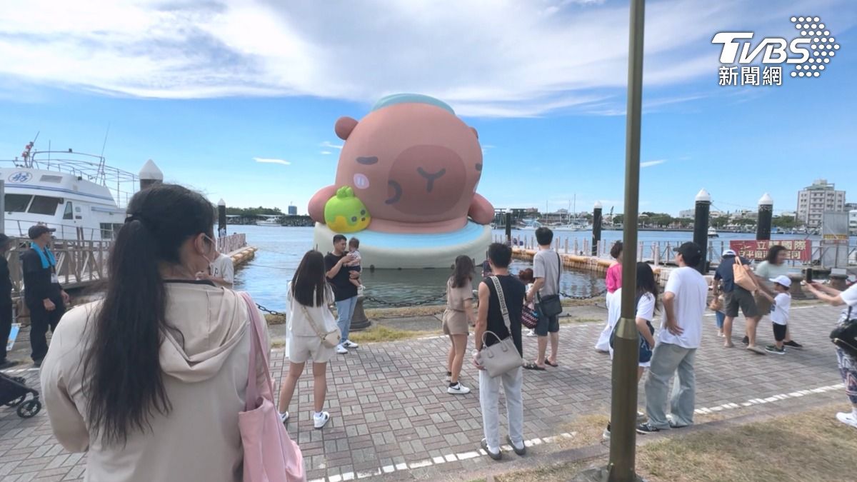 台南市政府強調尊重每位創作者的原創性，認為兩者表現手法本不太相同。（圖／TVBS）