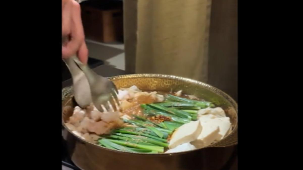 日本福岡牛腸鍋。(圖/r091628115888 threads)