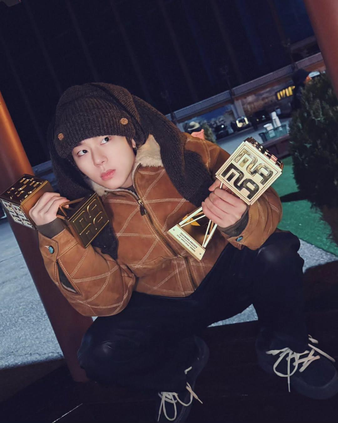 中島健人把握昨晚演出機會結識ZICO。(圖/翻攝自ZICO IG)