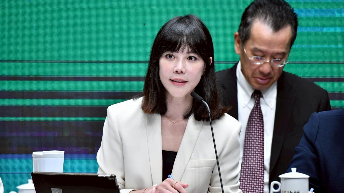 立法院三讀普發1萬 行政院:儘速在公告後一個月內發放