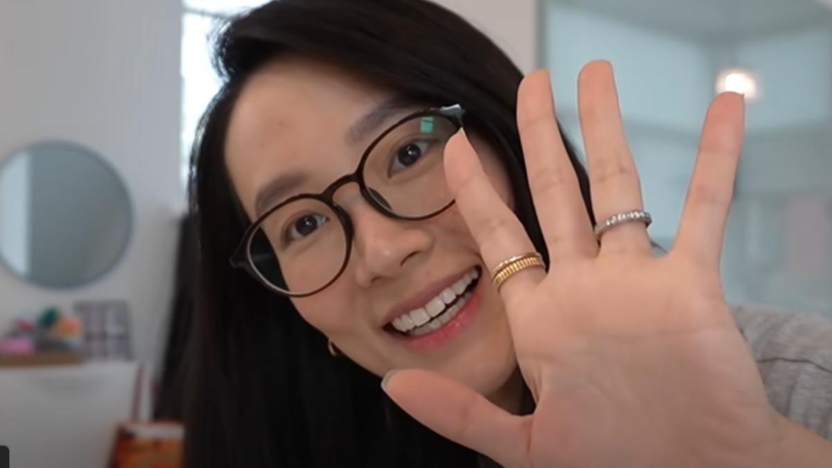 「零負評女神」Kelly回歸!神隱1年突發新片 鐵粉:超感動
