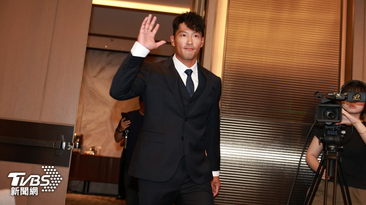 富邦悍將外野手林哲瑄今天舉辦引退記者會。(圖/華子琛攝)