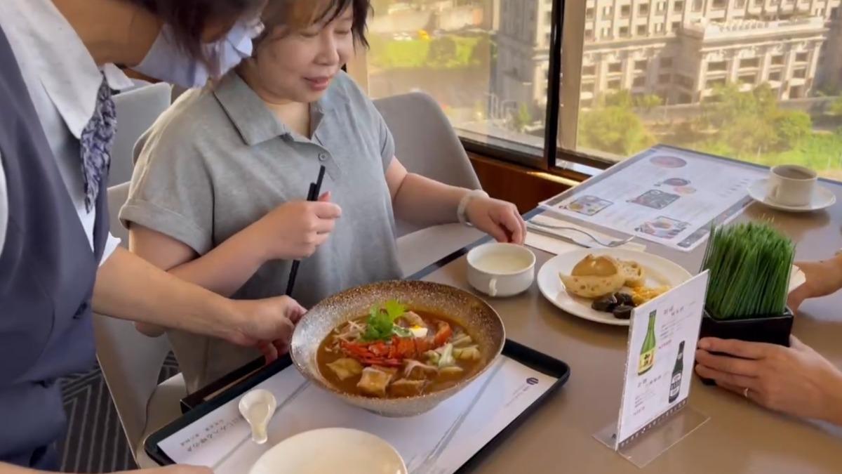 山形閣拚創意套餐早餐 住房率逆勢成長兩成。(圖/TVBS)
