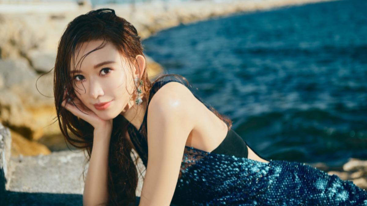 林志玲化身美人魚絕美照曝光 50歲心境寫進情書「不追求無謂的認可」