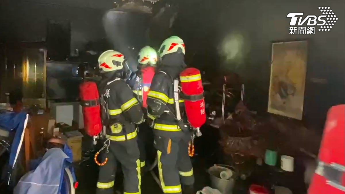 李男當場明顯死亡。(圖/TVBS)