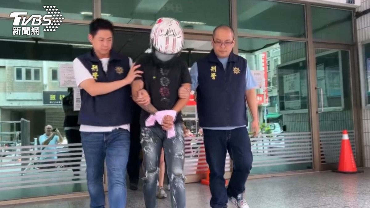 19歲男率未成年 搶銀樓還賭債。(圖/TVBS)