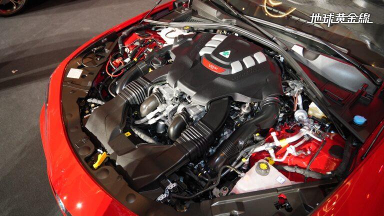 搭載源自Ferrari技術的2.9升V6雙渦輪增壓引擎,可輸出高達520匹馬力。(圖/地球黃金線)