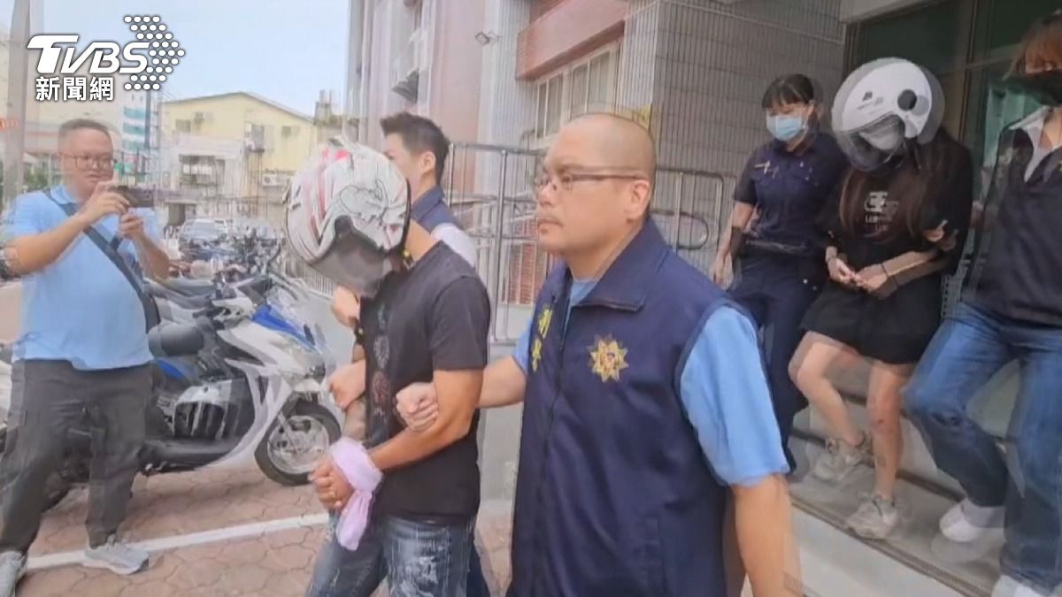 欠賭債鋌而走險 青少年搶銀樓贓物變賣。(圖/TVBS)