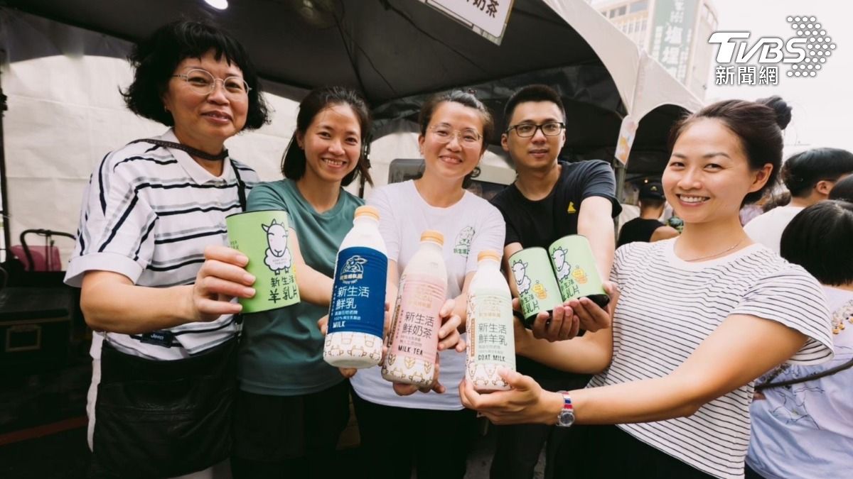奶茶節活動可品嚐各式奶茶。(圖/TVBS)