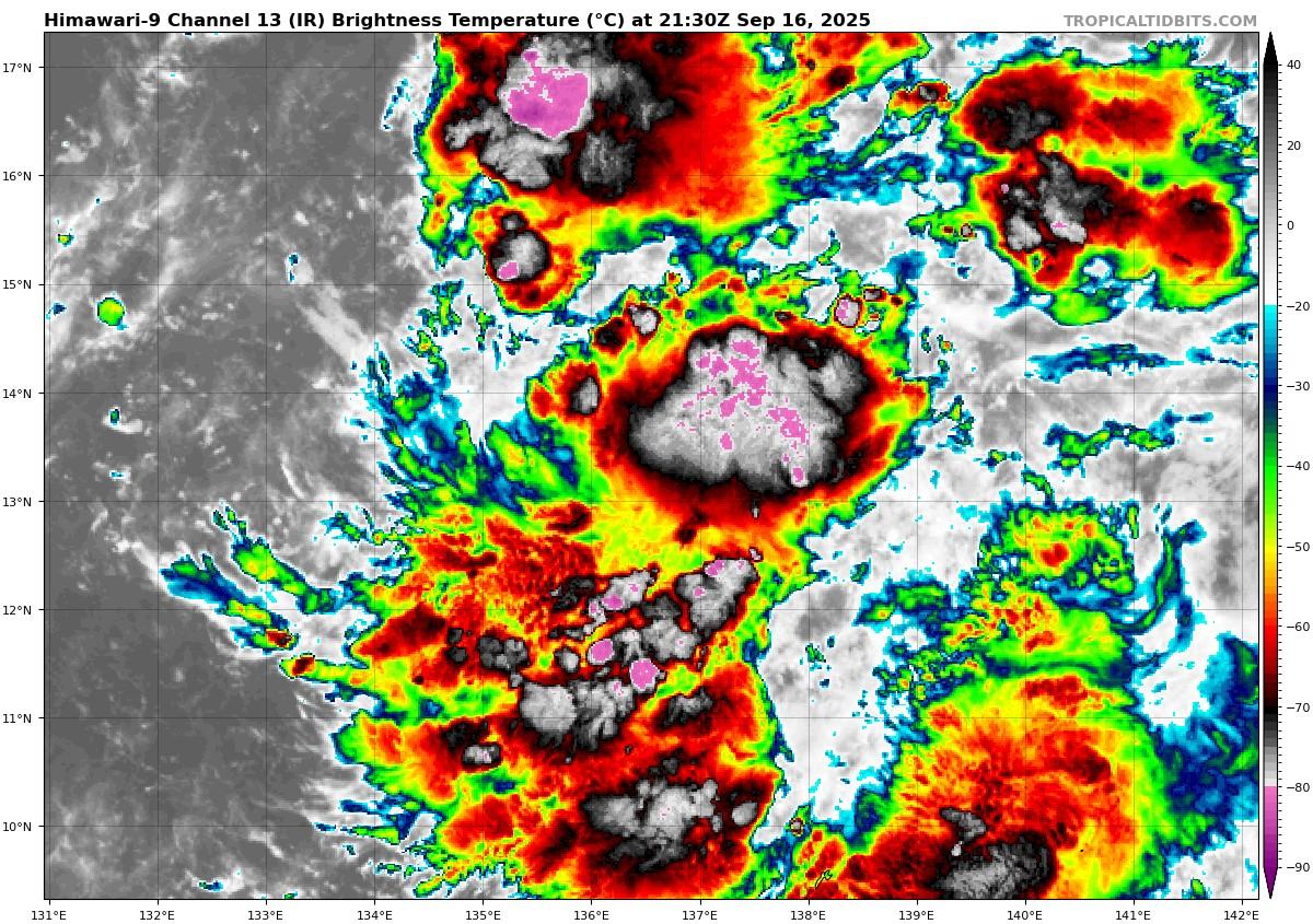 準颱風樺加沙預估下周二靠近台灣。(圖/翻攝tropicaltidbits)