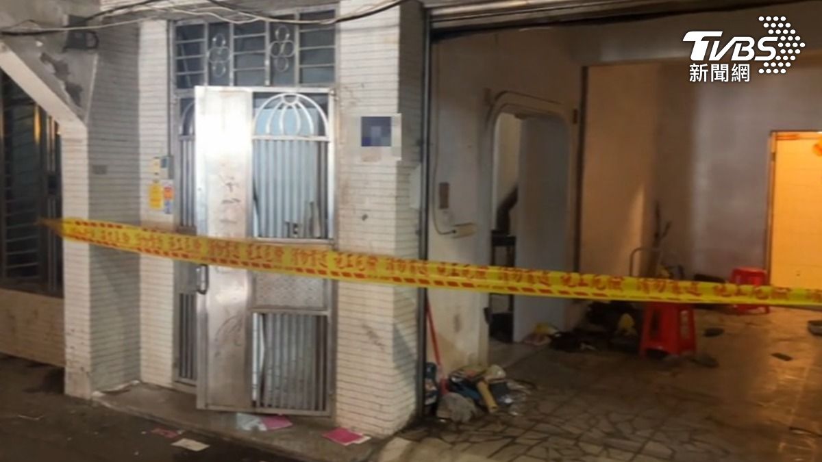 曾是基隆黃金地段!移工宿舍天花板崩塌。(圖/TVBS)