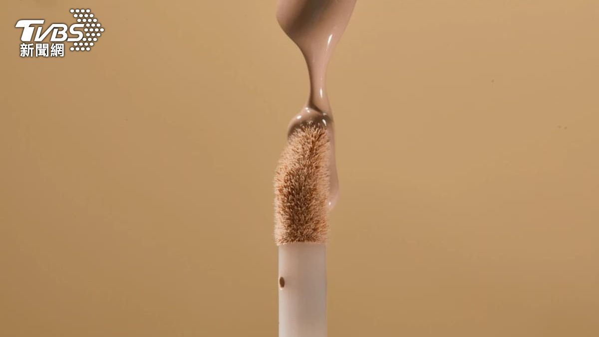 遮瑕膏質地所應對的皮膚瑕疵有所不同。(示意圖/shutterstock達志影像)