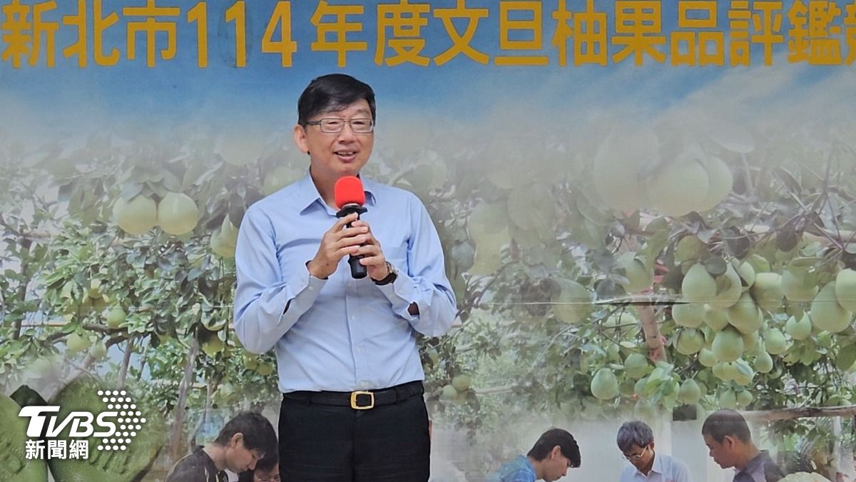 農業局長諶錫輝說，長期持續努力打造⌈日光水岸文旦柚⌋品牌消費認同，持續對文旦柚的栽培和生產進行嚴格管理。（圖／ＴＶＢＳ）