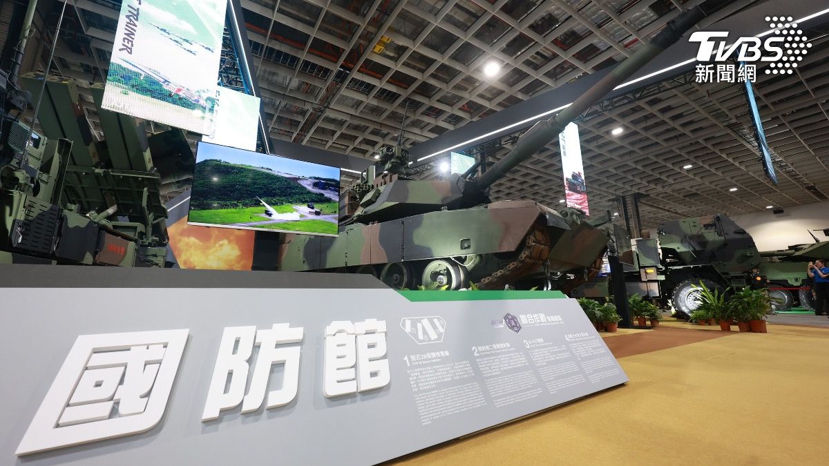 國防工業展登場!逾400家廠商參與 強弓飛彈、M1A2T戰車亮相
