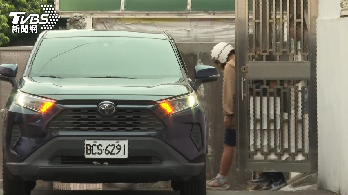 姐弟戀殘殺案！嫌移送少年法庭　少年父：不願讓這事發生。(圖／TVBS)