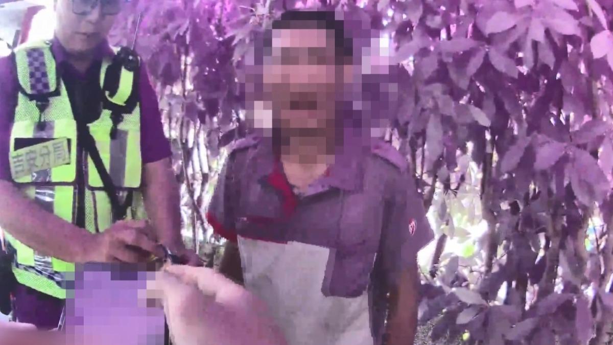 手握毒品、針頭被抓包,男大哭亂掰我有腦瘤。(圖/警方提供)