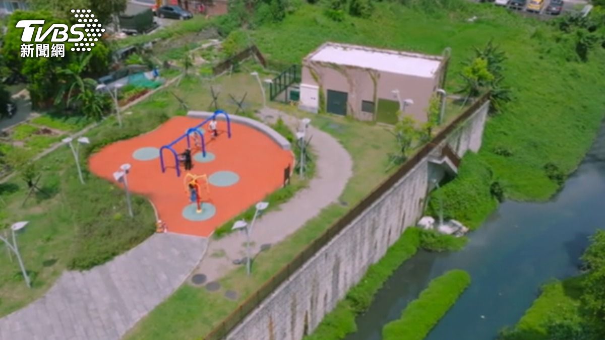 中永和地區的母親之河—瓦溝，整治成功後煥然一新。（圖／TVBS）
