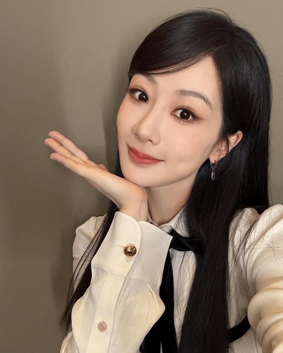 楊紫挑戰「液斷法」(圖/翻攝自楊紫 IG)