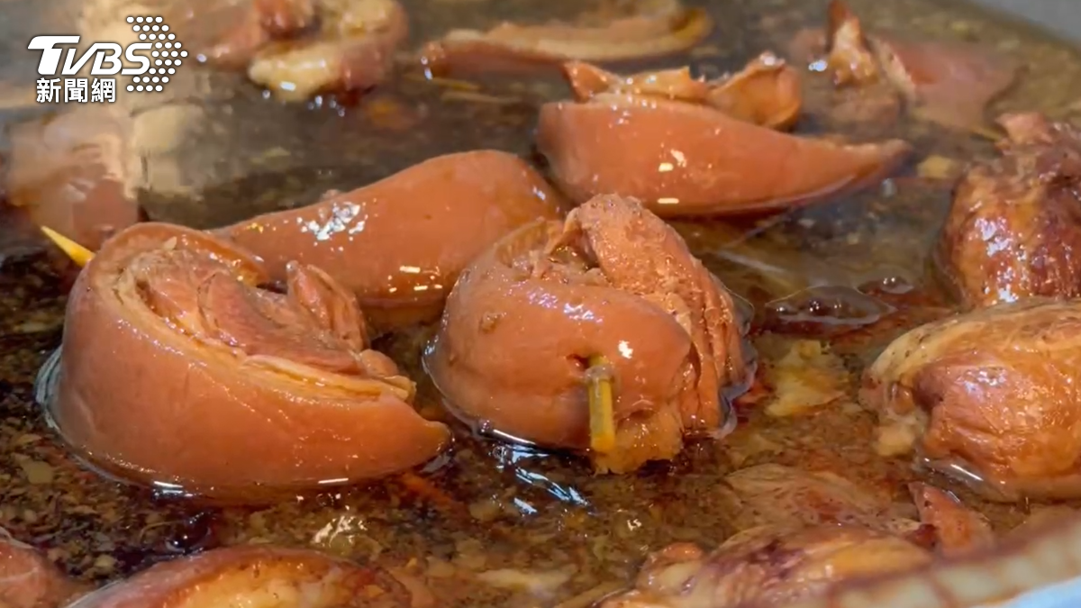 彰化爌肉飯遠近馳名。(圖/TVBS)