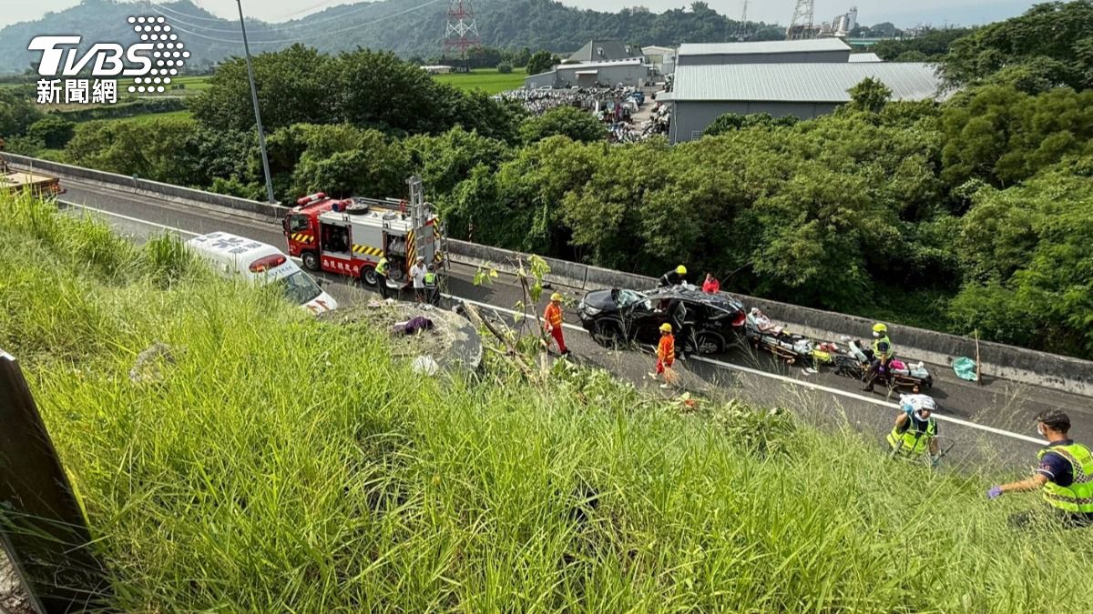 這場事故造成5人受傷。(圖/TVBS)