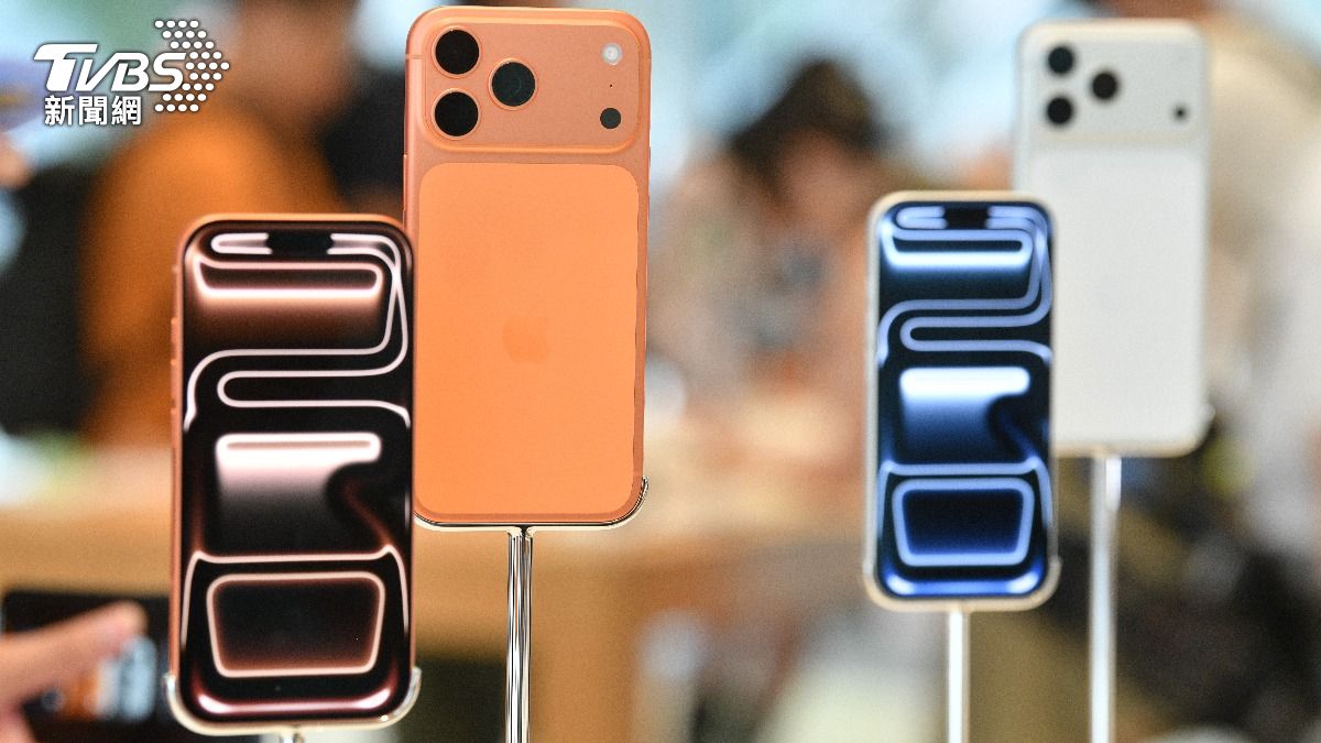 圖輯/iPhone 17正式開賣實機新色一次看 超薄AIR手感佳