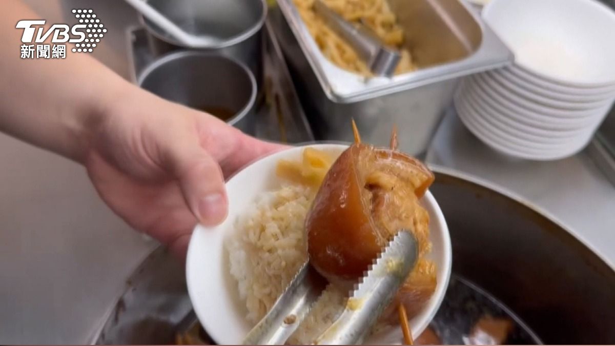 彰化知名爌肉飯 「這類品項」漲5元。(圖/TVBS)