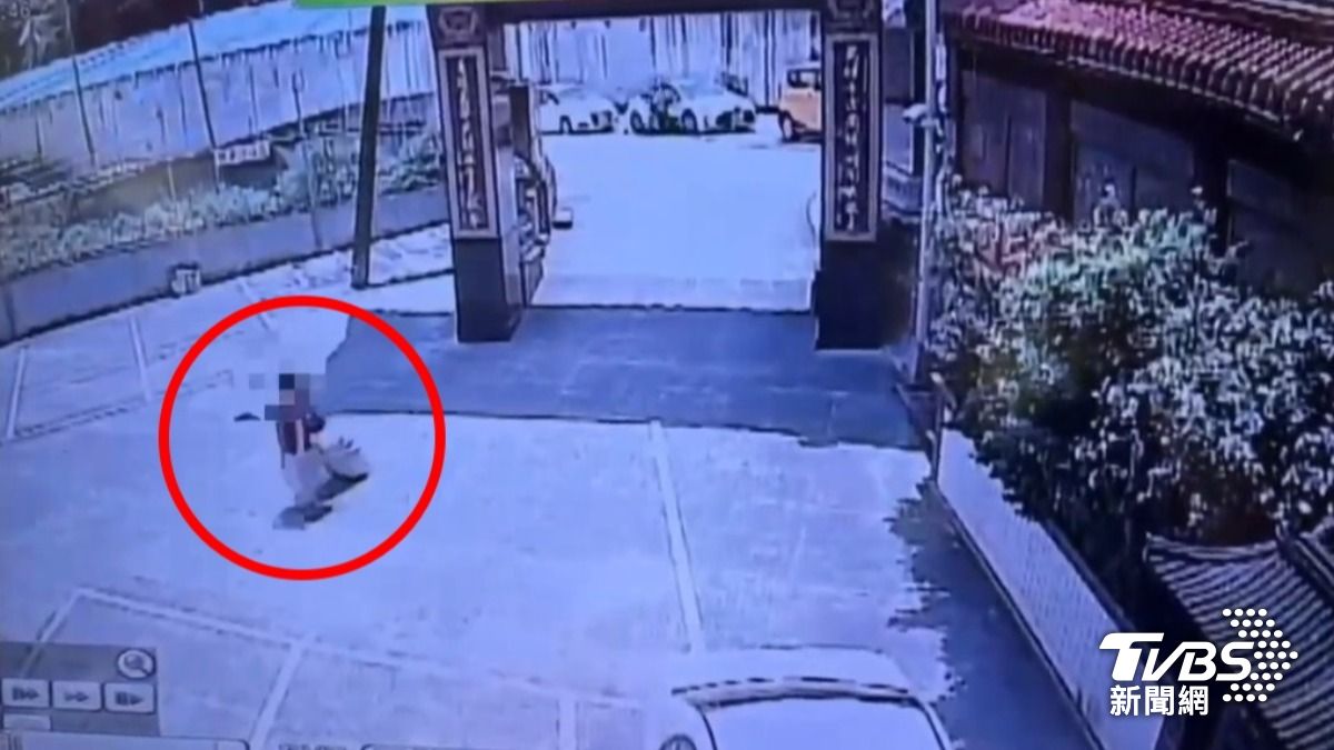 新畫面曝光!陸配行李箱裝婆婆 關渡上車「捷運搭3站」棄屍