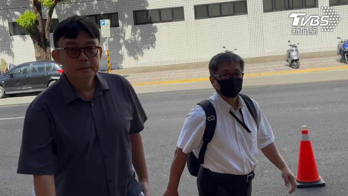 華美電子董事長楊名衡(左)。(圖/潘千詩攝)