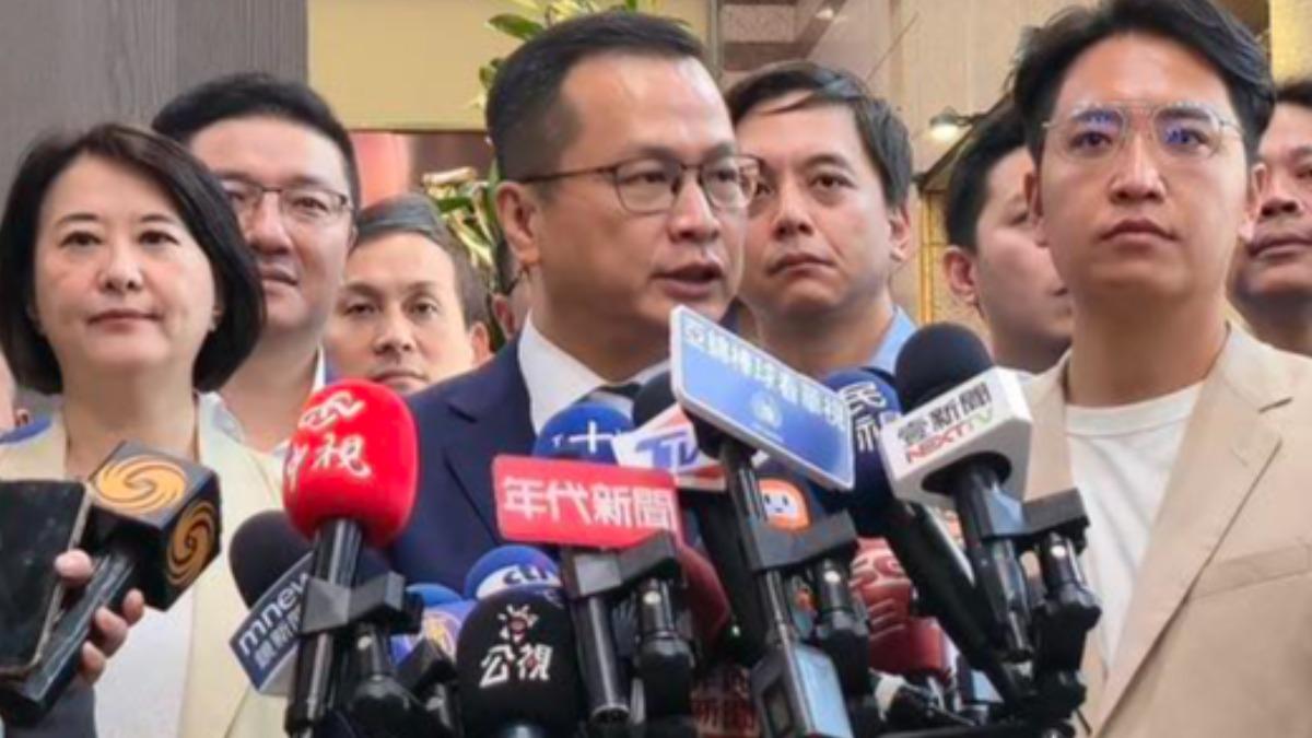 快訊/辯論前震撼出手!羅智強宣布「向他提告」求償1千萬