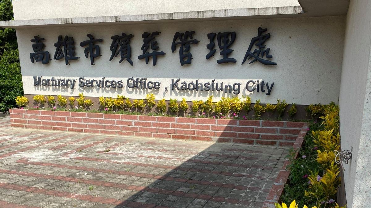 鬼月剩兩天!高雄殯儀館「電梯卡24人」 民眾嚇壞