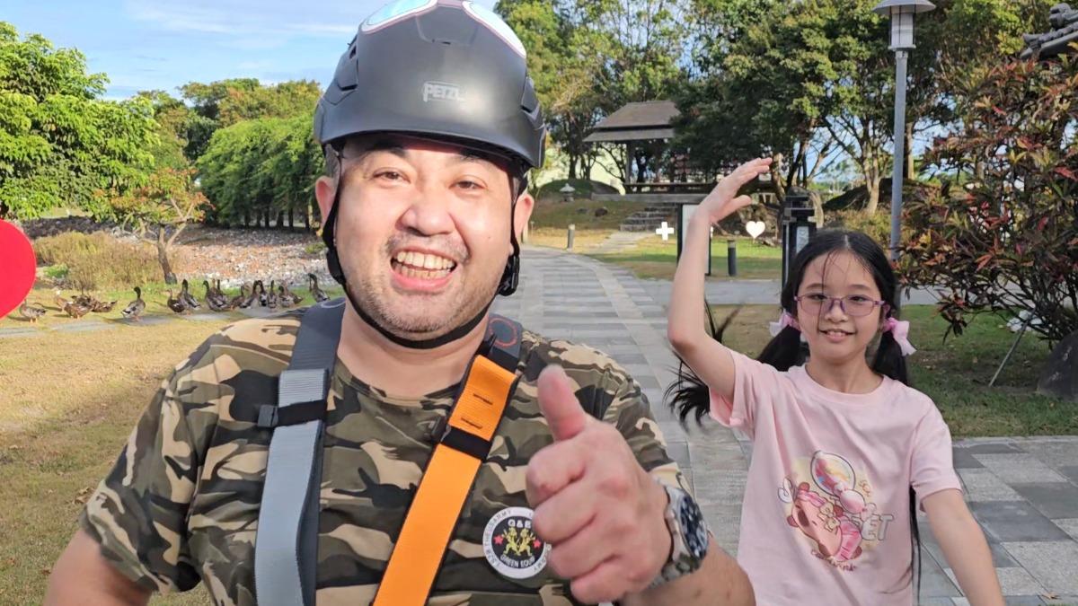 高台跳下衝刺85米 體驗滑索刺激快感。(圖/TVBS)