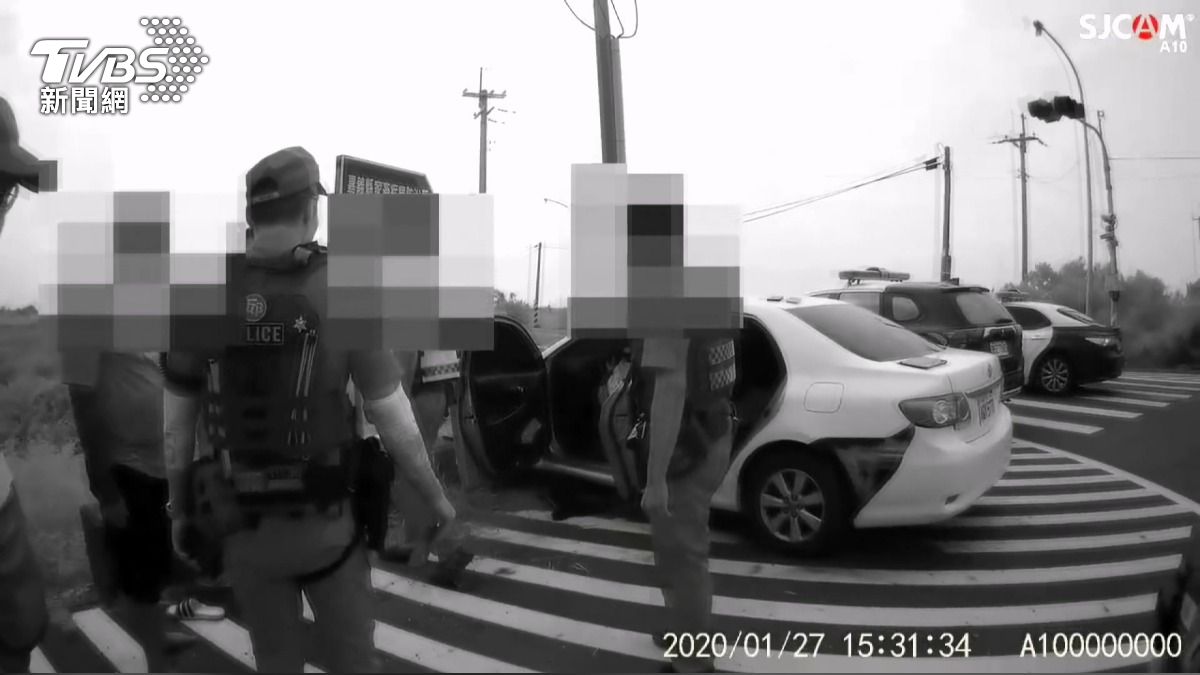 馬籍男入境僅一週 詐欺車手自撞被逮。(圖/TVBS)