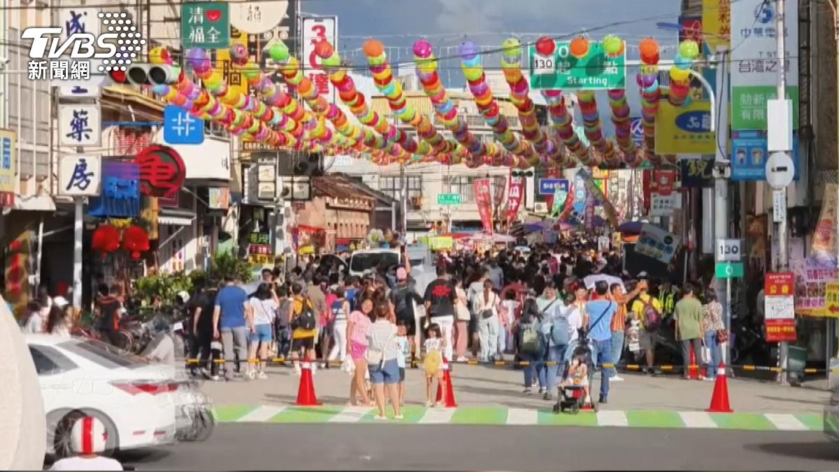 苗栗隱藏版美食盛會!「鬼門關夜市」從祭拜儀式變身人氣夜市。(圖/TVBS)