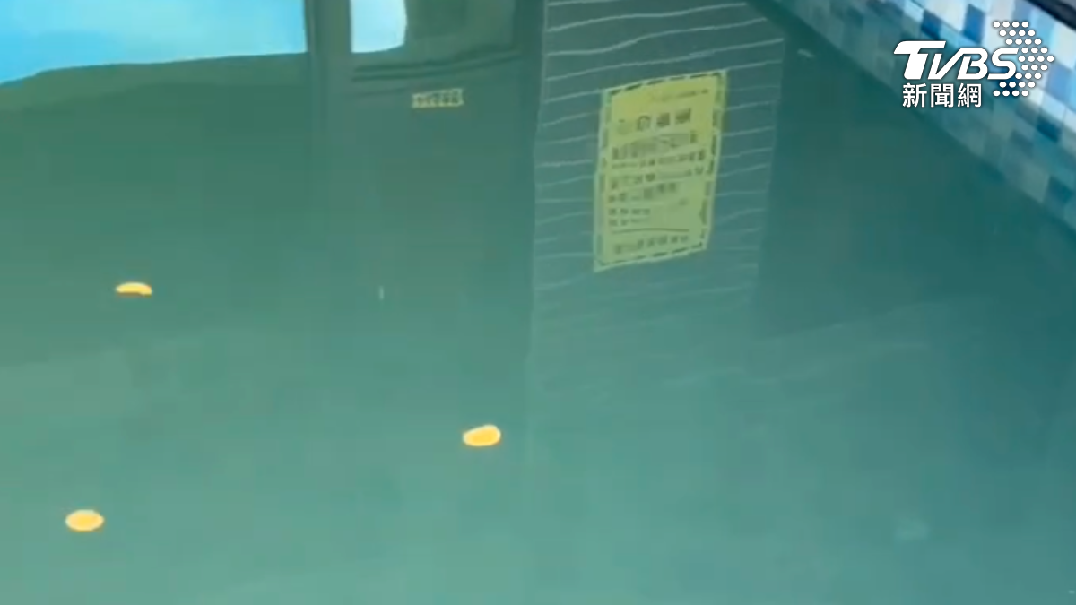 水庫濁度飆升,影響當地旅宿業。(圖/民眾提供)