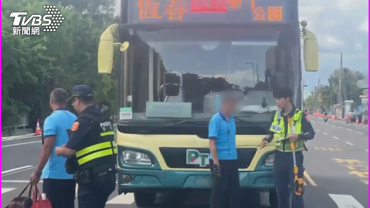 客運駕駛沒有酒駕,人也沒有大礙,到底為何會撞上客運,警方還要進一步釐清。(圖/TVBS)