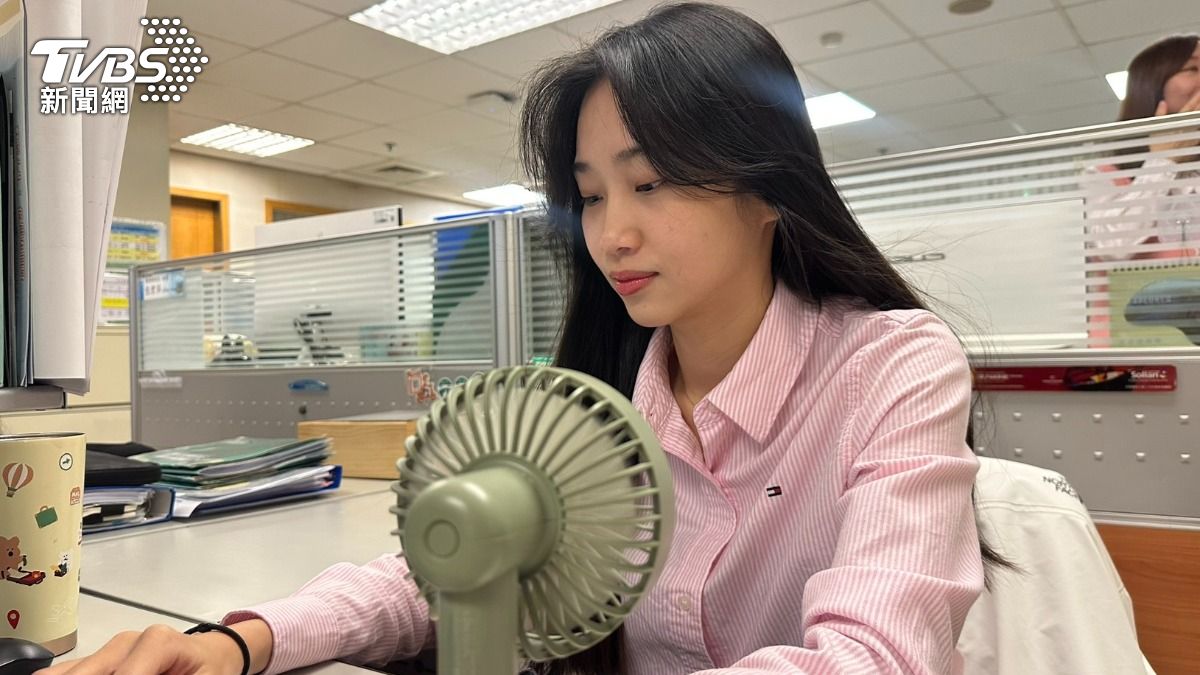 熱傷害求診暴增821人,醫:熱中暑致死率30%。(圖/TVBS)