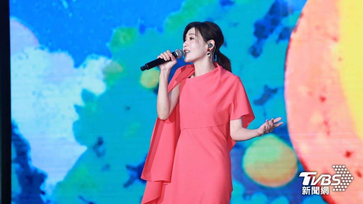 蘇慧倫擔任粉美賞頒獎典禮演出嘉賓。(圖/趙世平攝)
