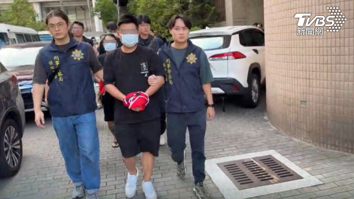 靜安會愛情詐騙機房主謀，落網後收押。（圖／TVBS）