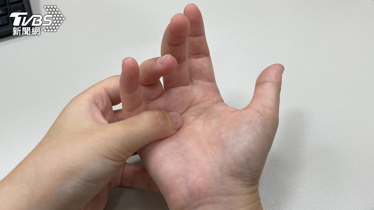 注意!腕隧道症候群 醫師:手麻夜痛 勿忽視 (圖/TVBS)