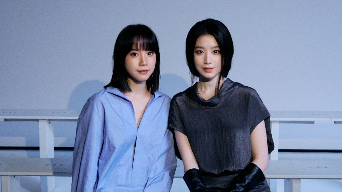 程予希時裝週巧遇i-dle舒華 同框女神:本人白得發亮